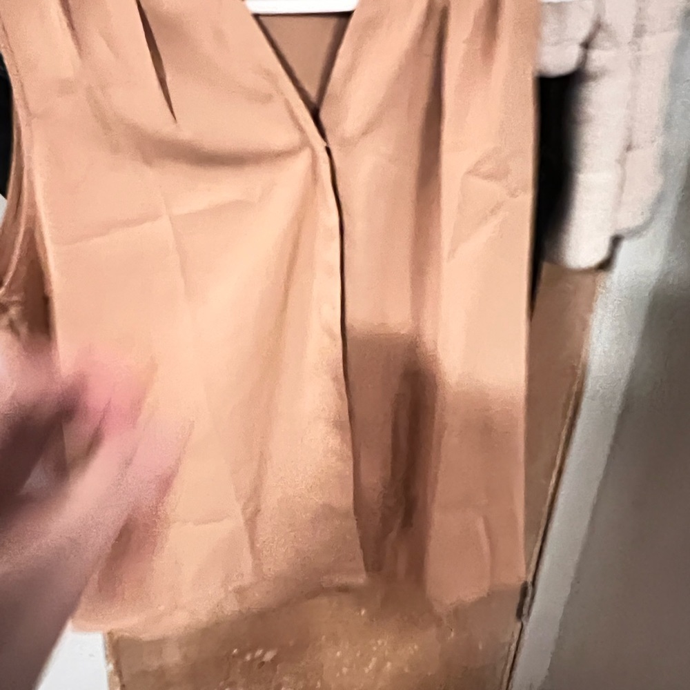 Cream top - Picture 3 of 3